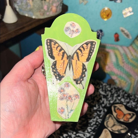 Butterfly Design Decorative Accents - Purple, Green (black sold) - Picture 5 of 9